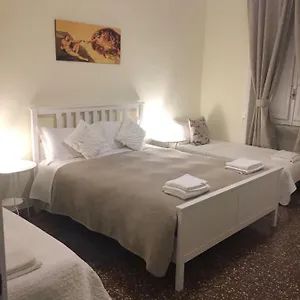 Sonny House Re Di Affittacamere Alloggio in famiglia Roma